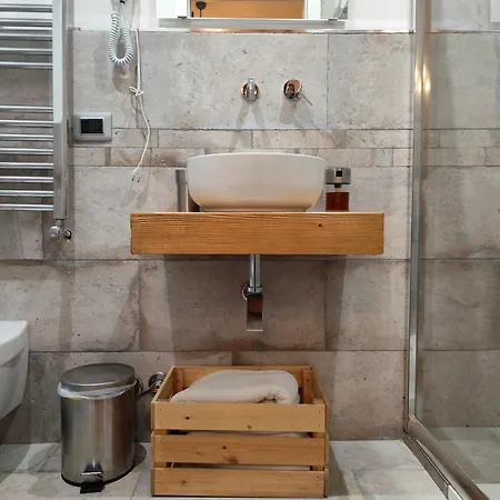 ベッド・アンド・ブレックファスト Forese House 3*