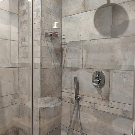 ベッド・アンド・ブレックファスト Forese House 3*