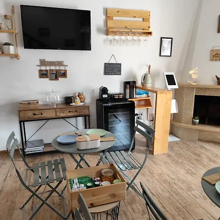 ベッド・アンド・ブレックファスト Forese House リヴィゾンドリ